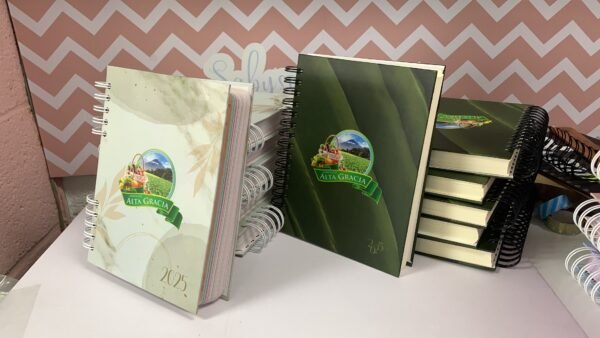 Cuadernos Empresariales